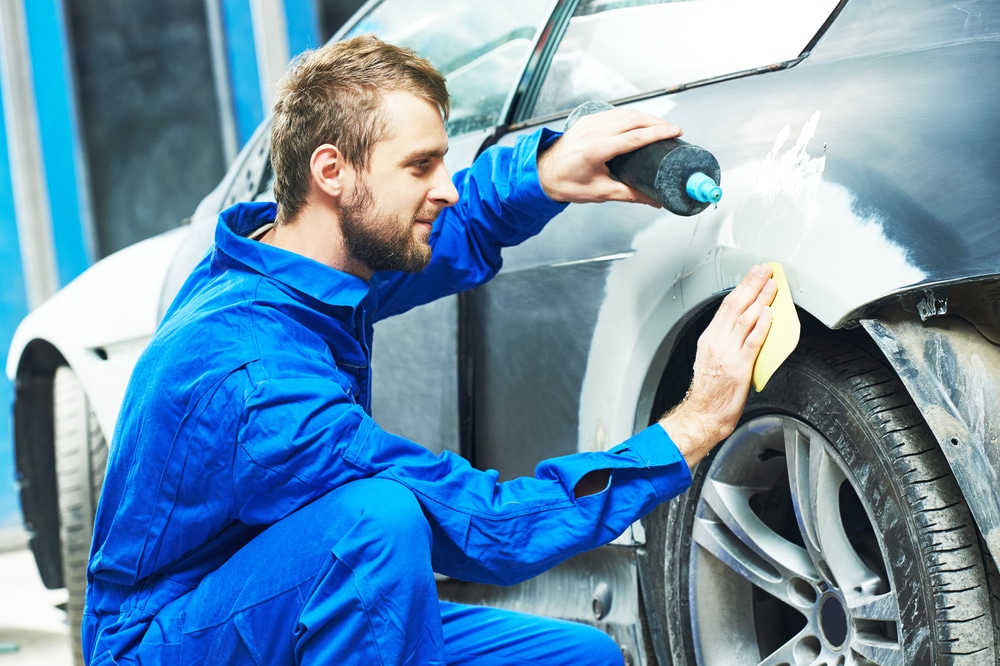 La réparation des bosses de carrosserie en résine